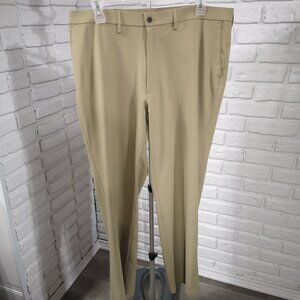 Haggar H26 Men's Size 40/32 Tan Straight Fit Zipper & Button Closure Pants